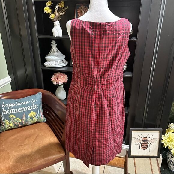 Talbots Red and Black Silk Plaid Dress Size 12 - Picture 8 of 11